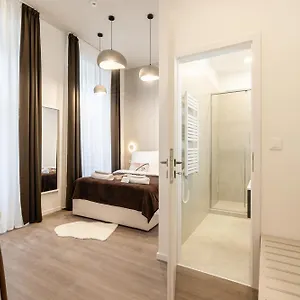Oasis Luxe Boutique By Bqa Budapest